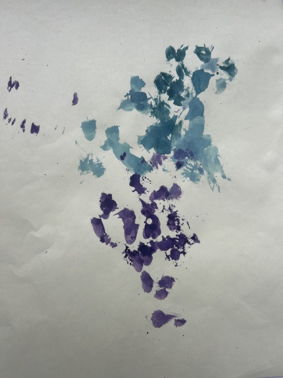 "" Виноград с листьями"