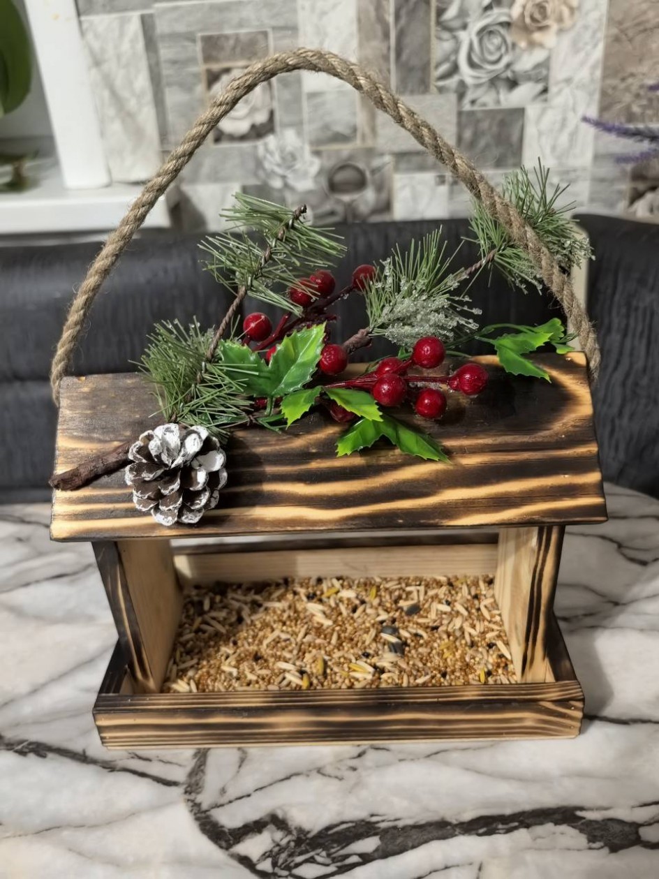 "Птичья столовая"