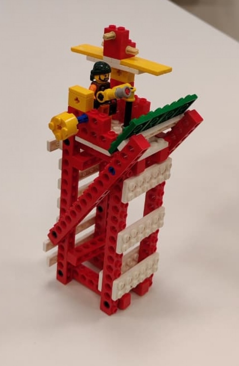 Наблюдательная вышка