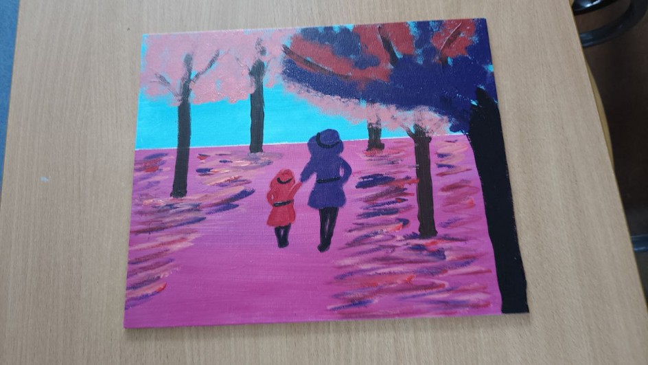 С мамой за руку идём