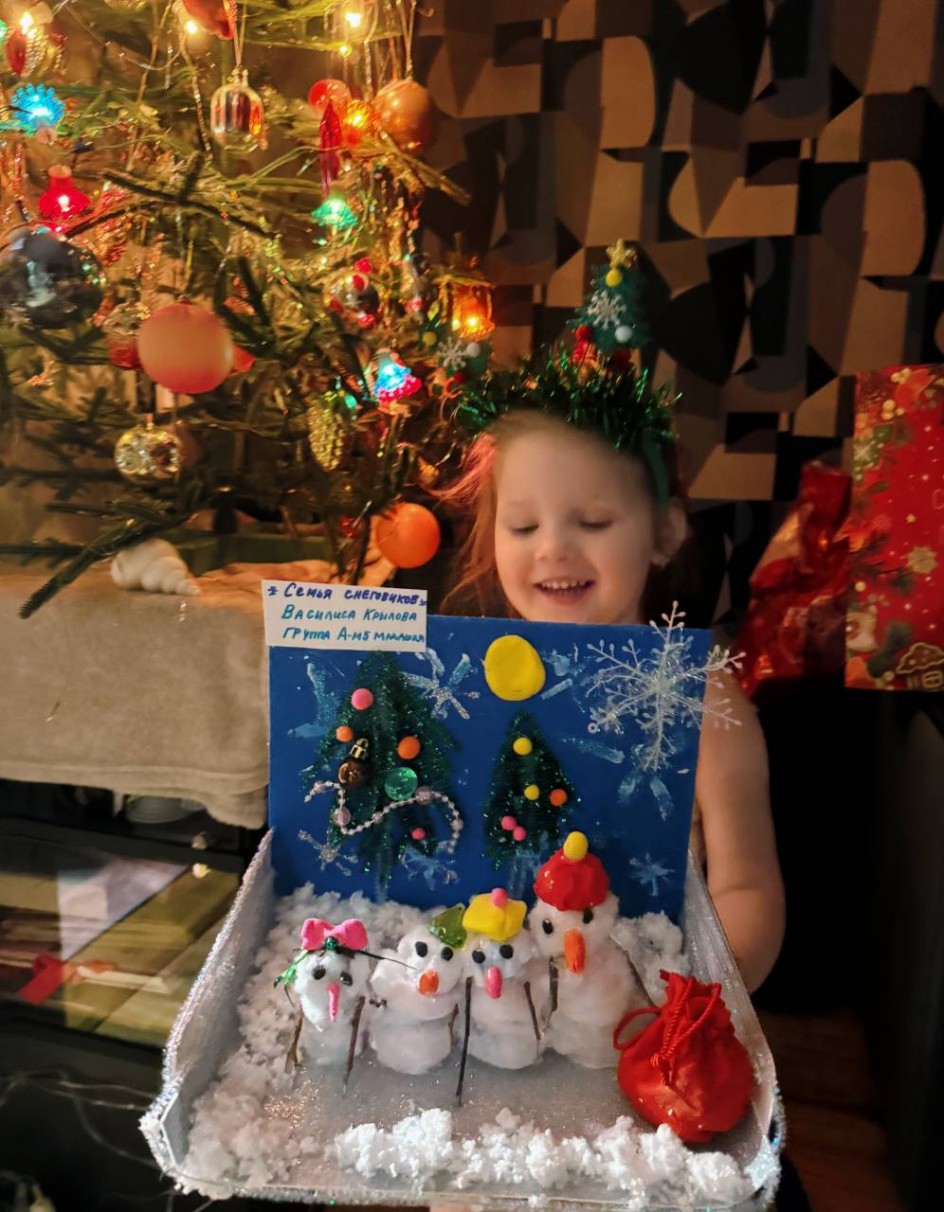 Семья снеговиков