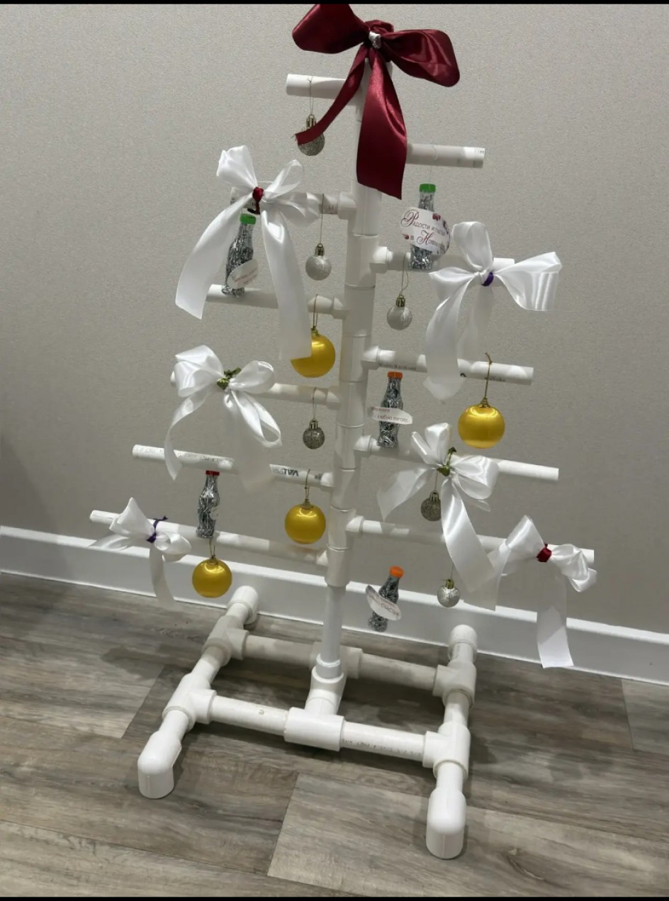 Праздничная ёлка