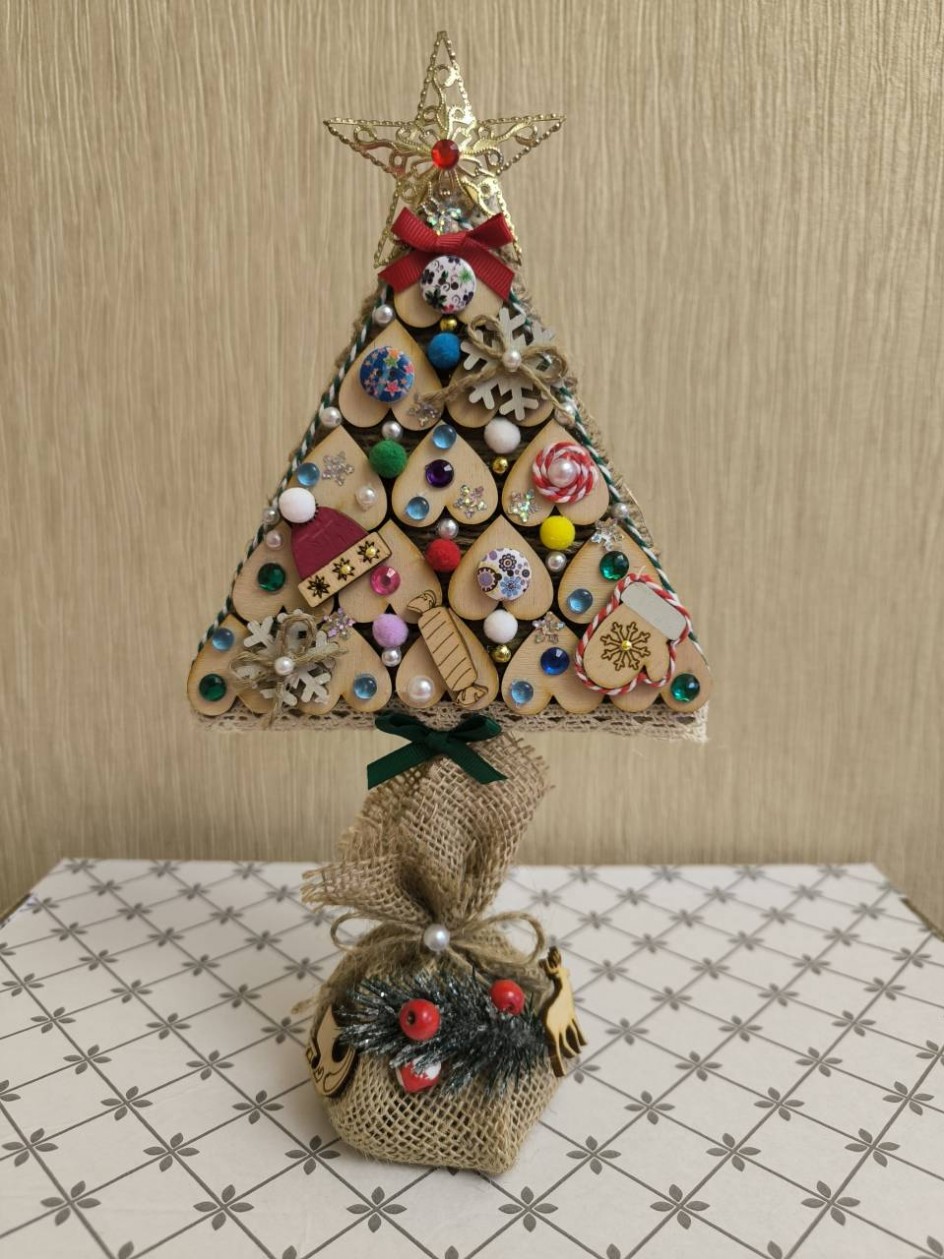 Елочка-красавица