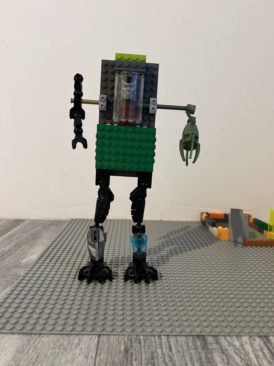 Робот-защитник