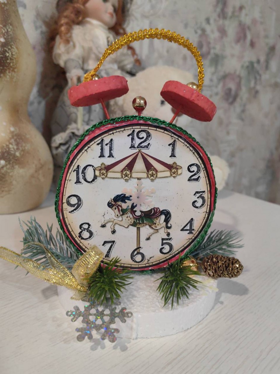 Поделка "Новогодний будильник"