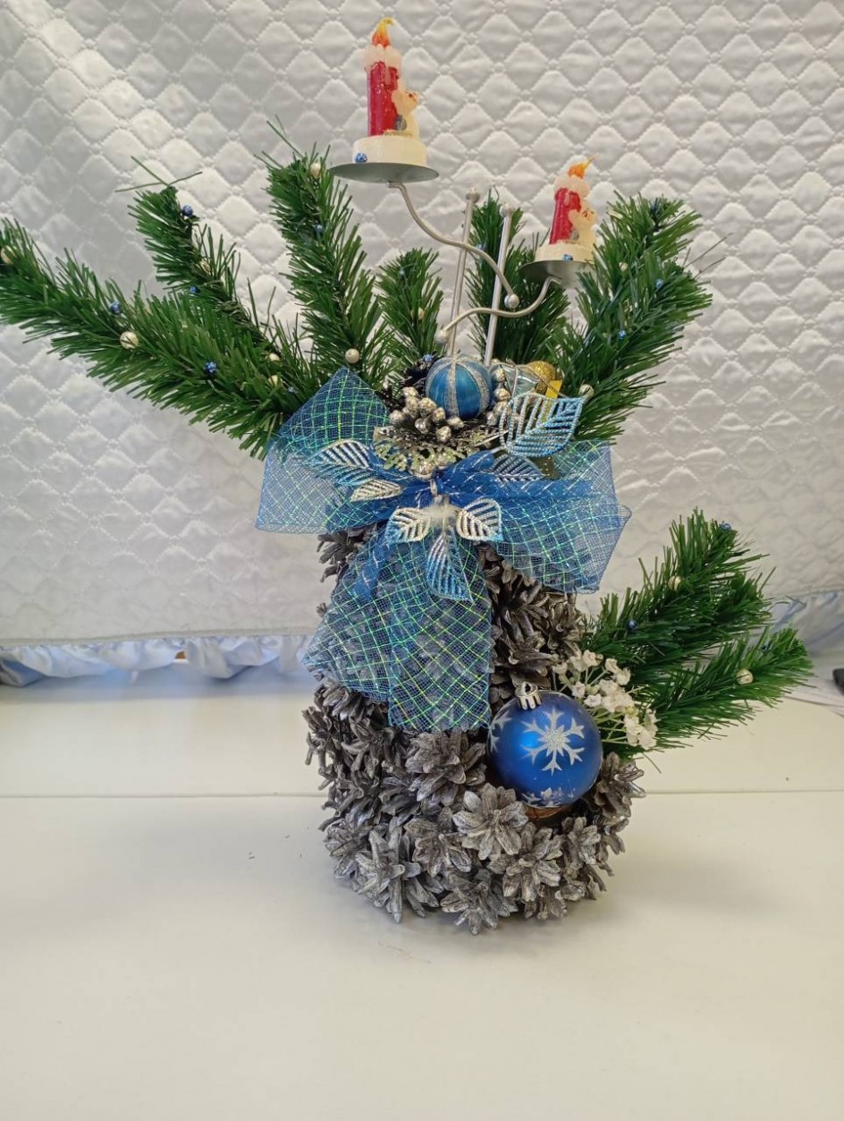 "Новогодний подсвечник"