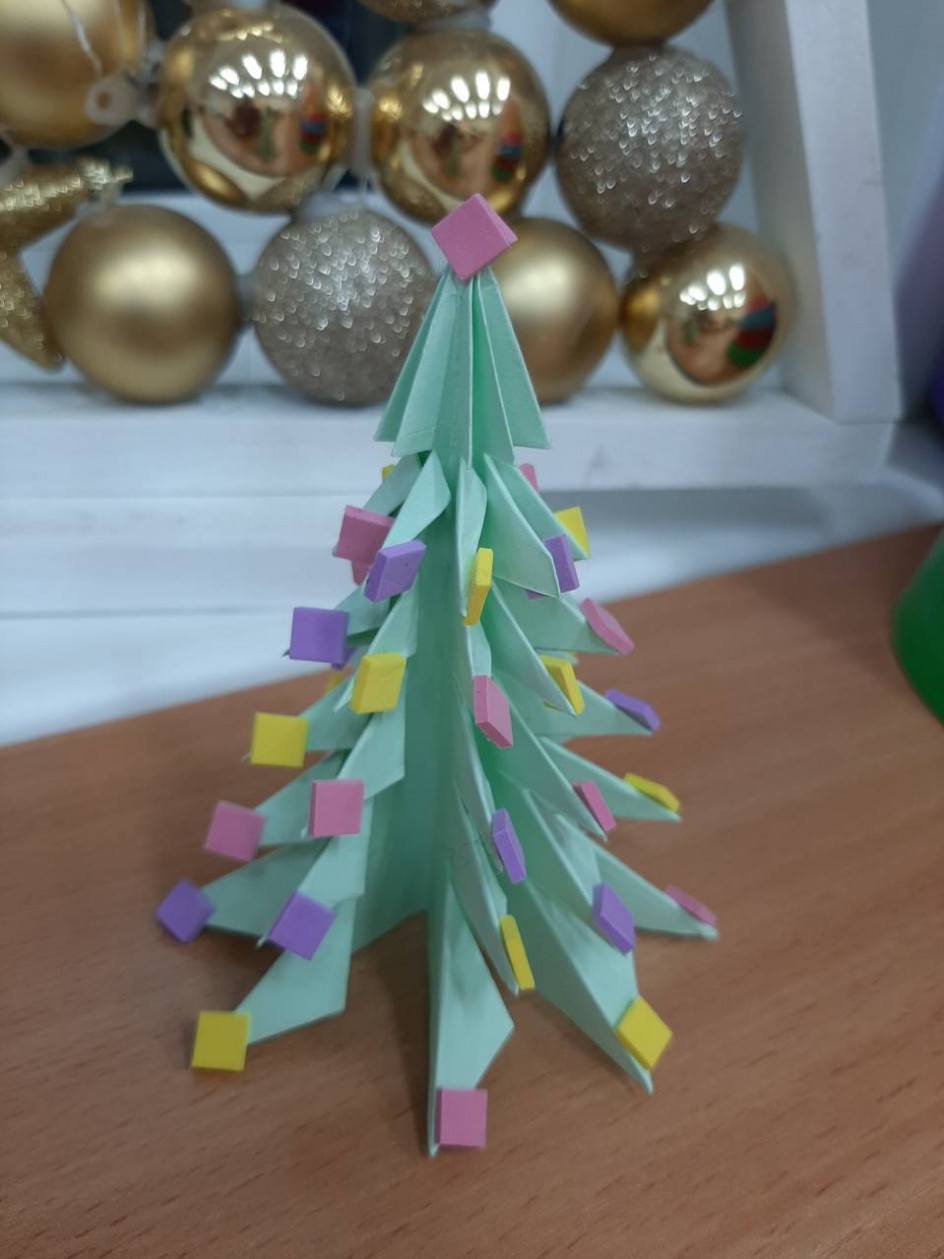 Елочка- красавица