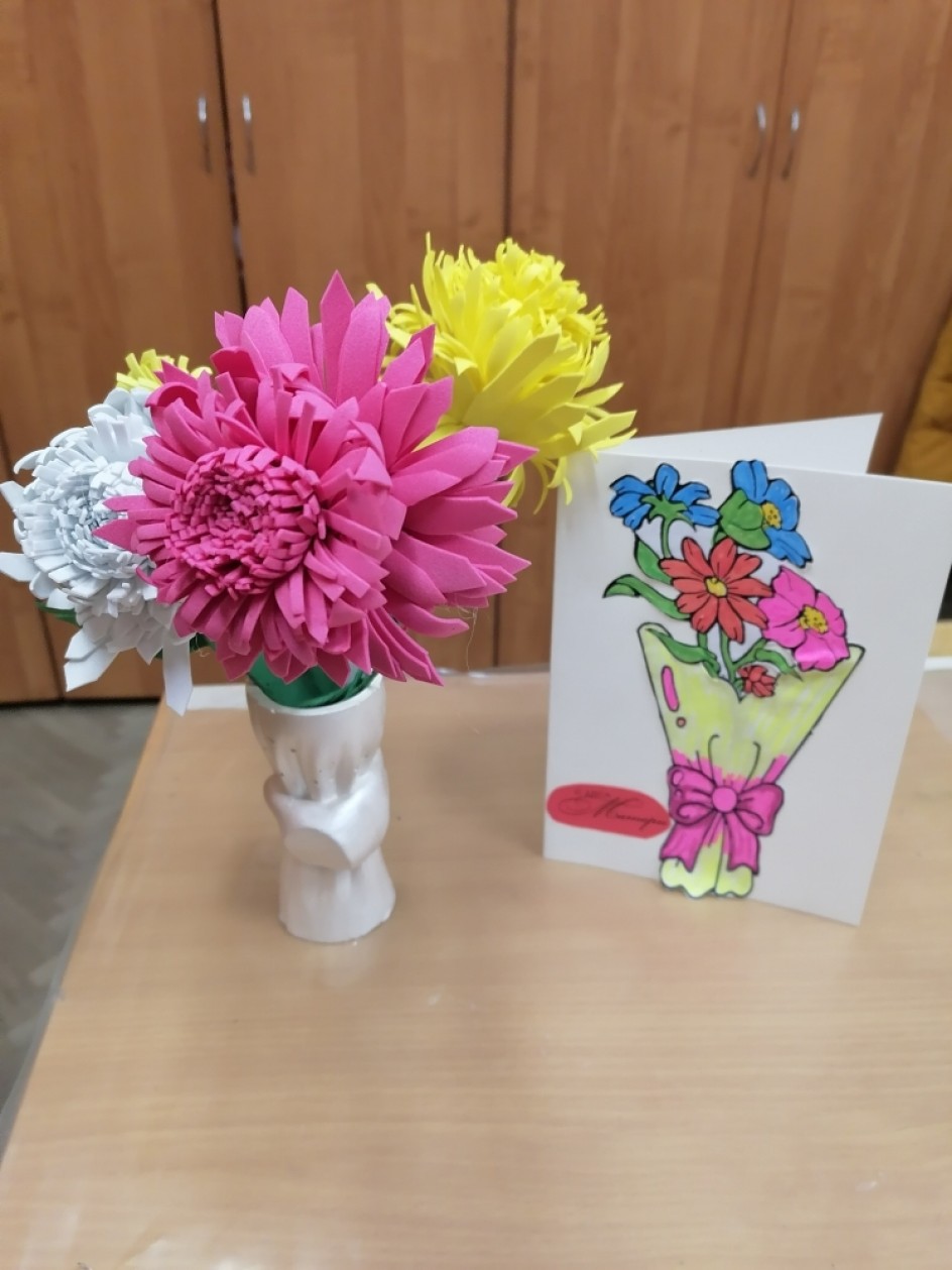 Букетик от сына к празднику