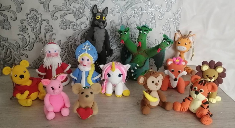 Новогодние игрушки