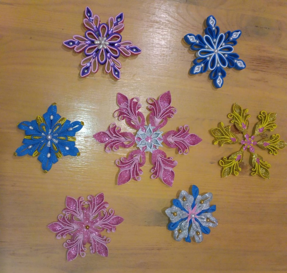 Новогодние снежинки