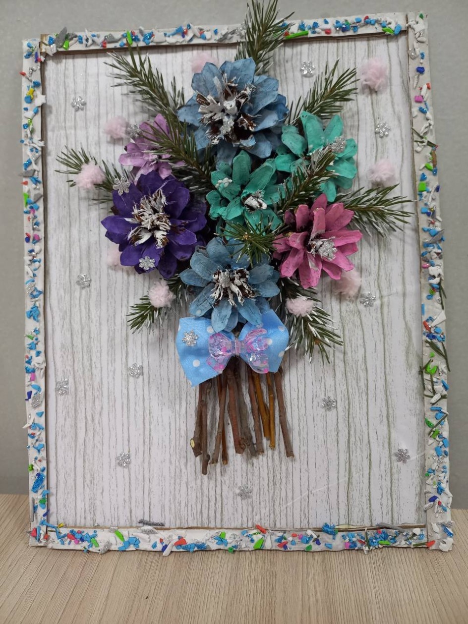 Панно из природных материалов "Зимний букет"