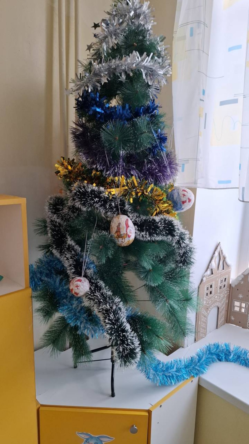 "Новогодние шары"