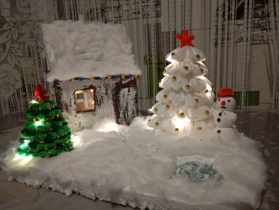 Новый год к нам мчится