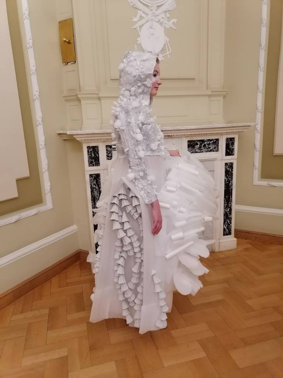 "Эс.Субангуларис"