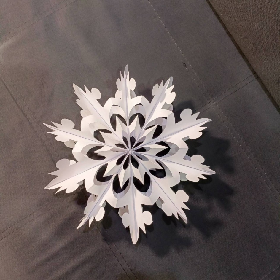 Чудесная снежинка