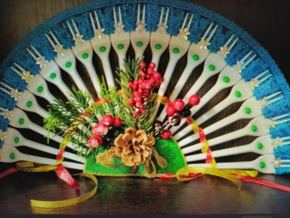 Новогодний кокошник