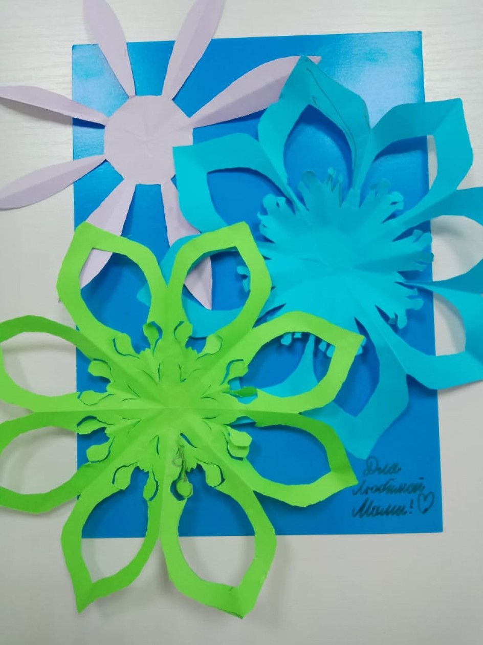 Воздушные цветы для мамы