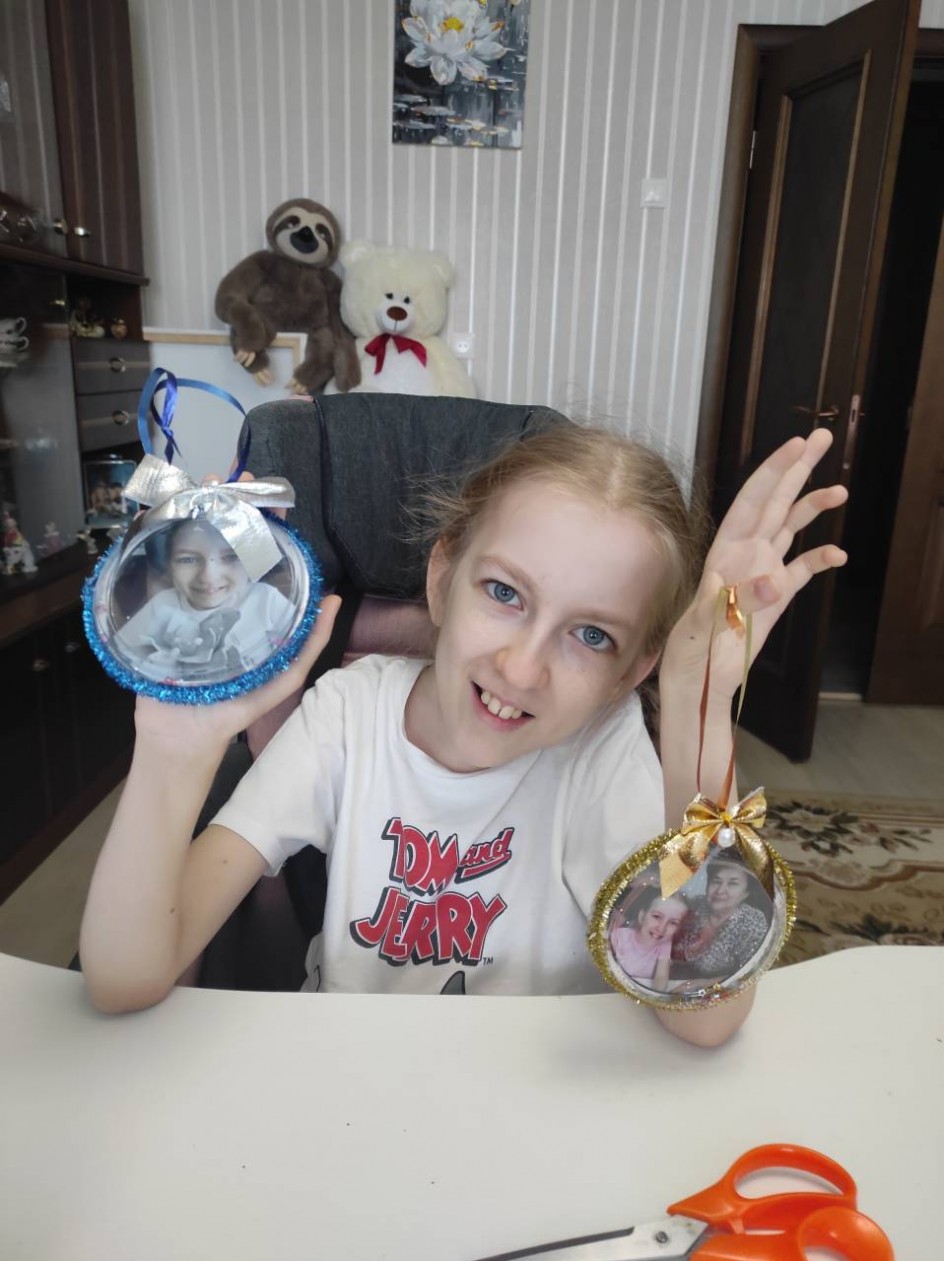 "Елочная игрушка"