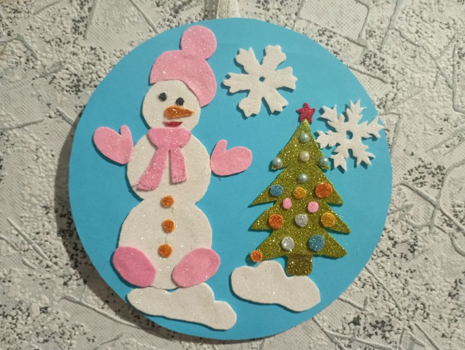 "СНЕГОВИК В ОЖИДАНИИ ПРАЗДНИКА"