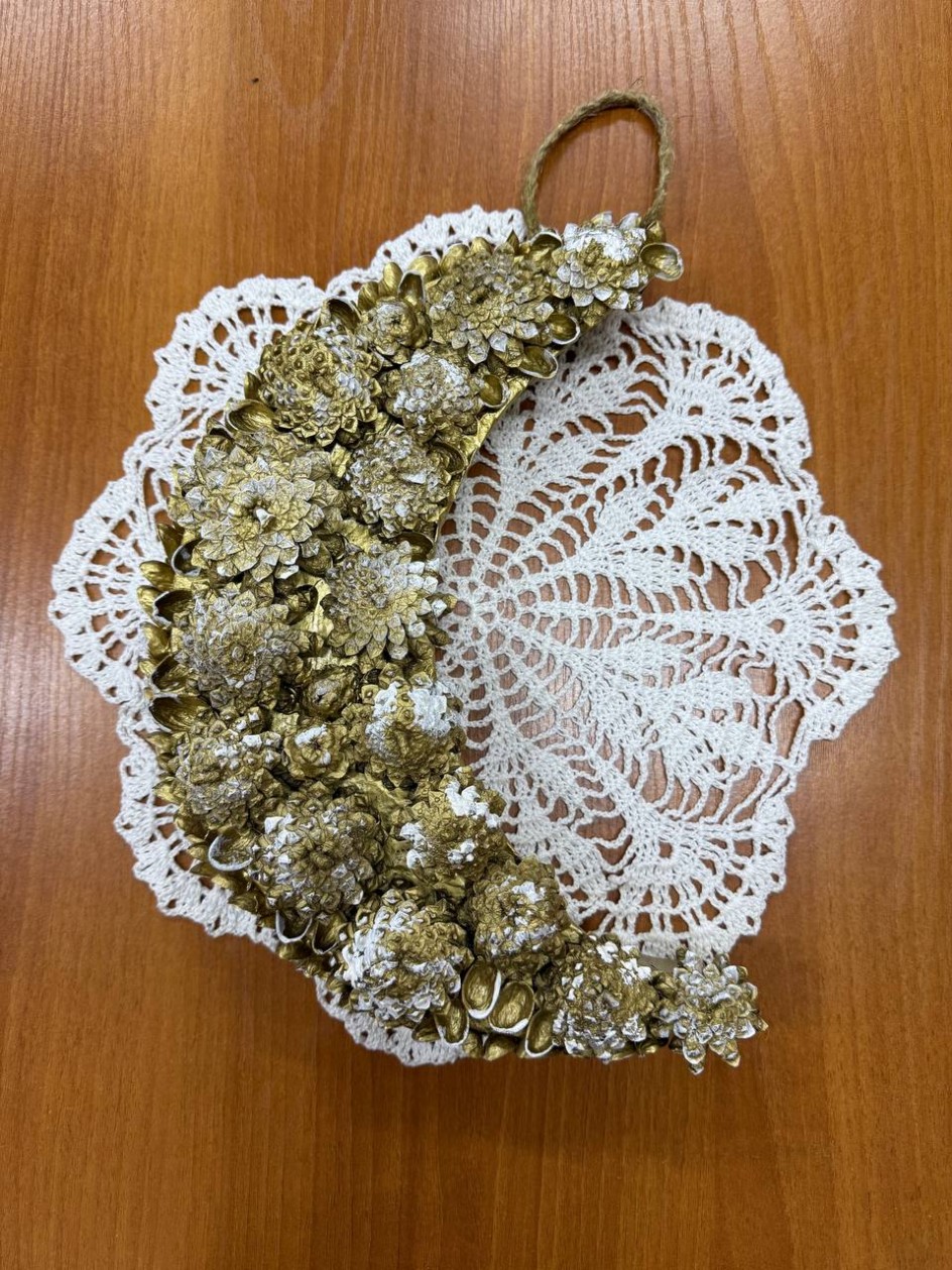 Месяц в зимней сказке