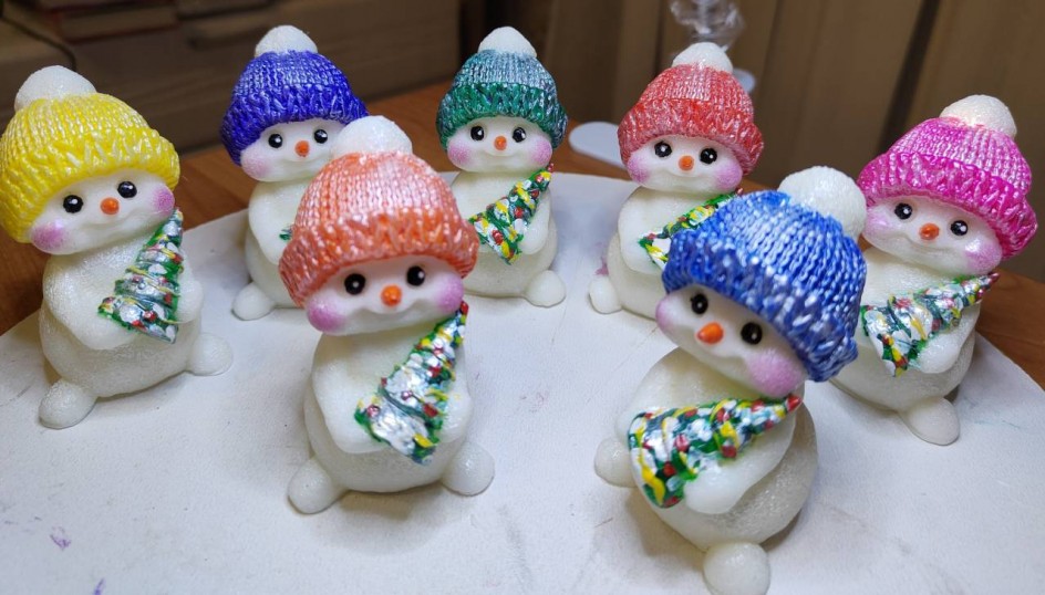 "Дружная семейка Снеговиков"