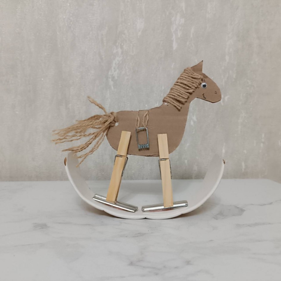 "Деревянная лошадка"