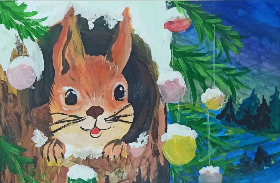 Бельчонок и ёлочные шарики