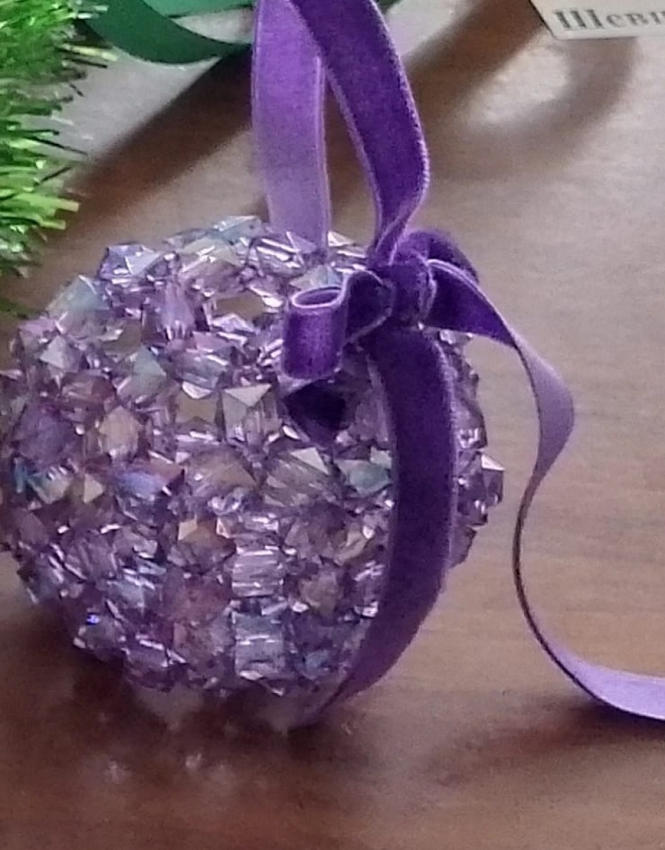 Аметистовый шар ручной работы