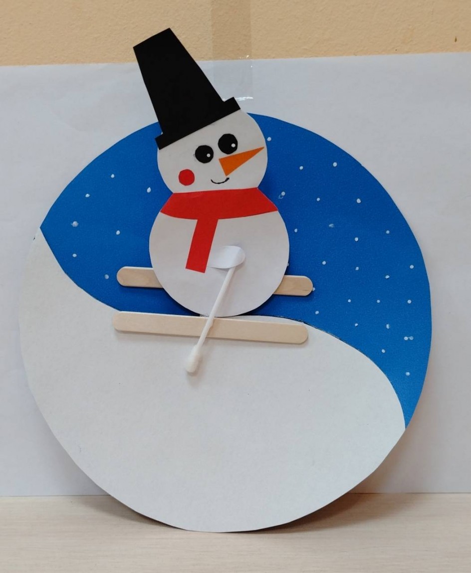 "Снеговик на лыжах"