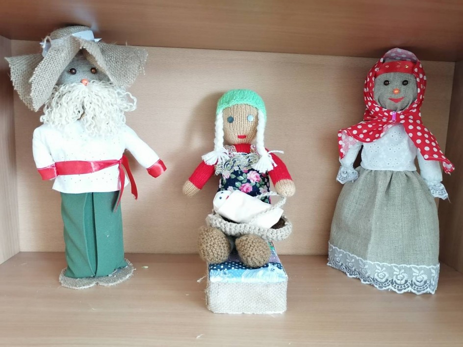 "Куклы для кукольного театра"