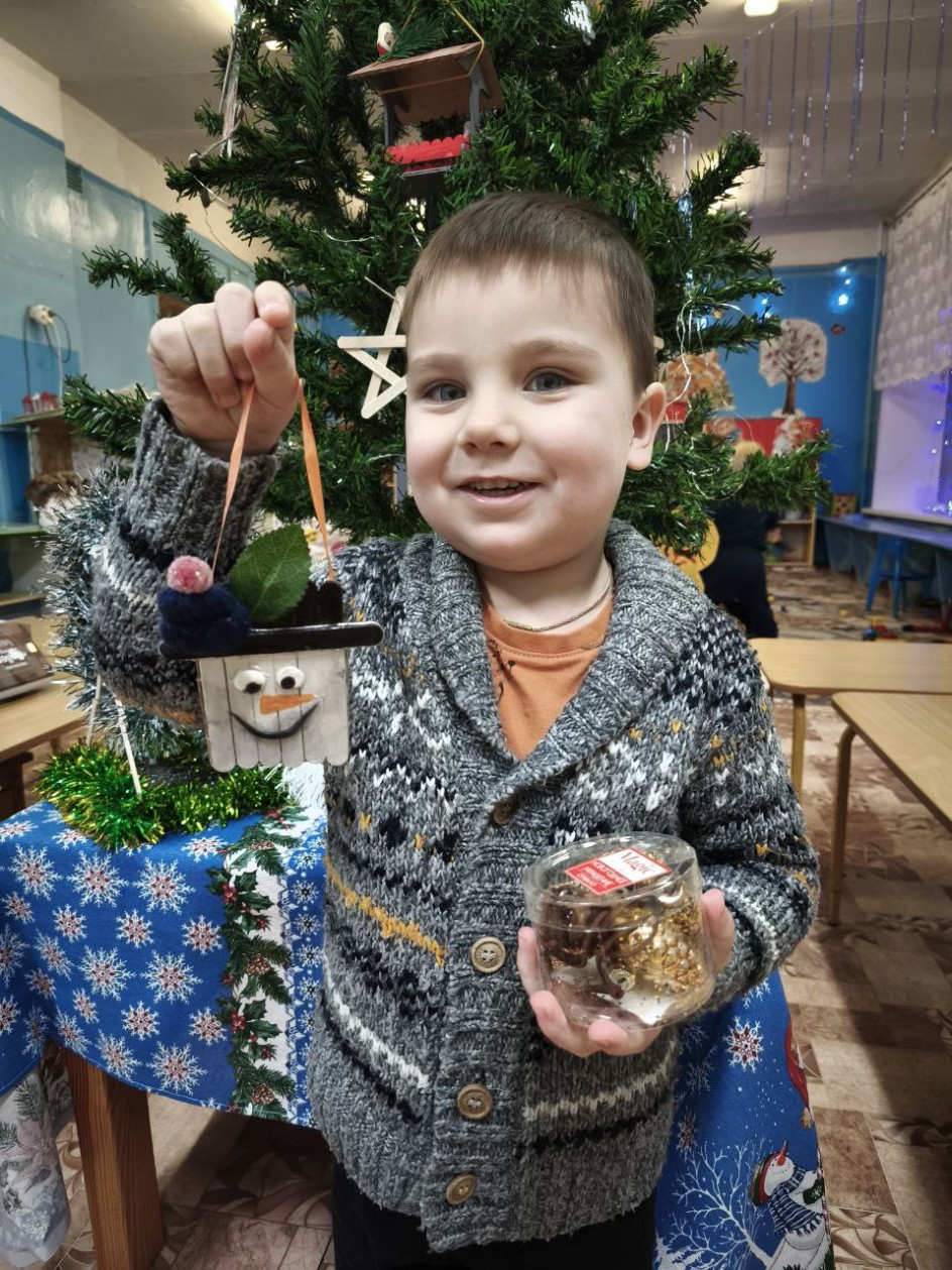 "Весёлый снеговик"