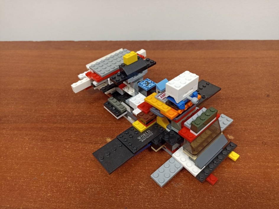 Круизный корабль на подводных крыльях