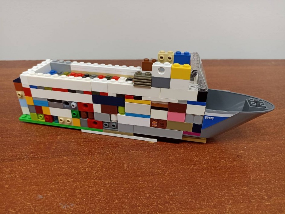 Грузовой корабль