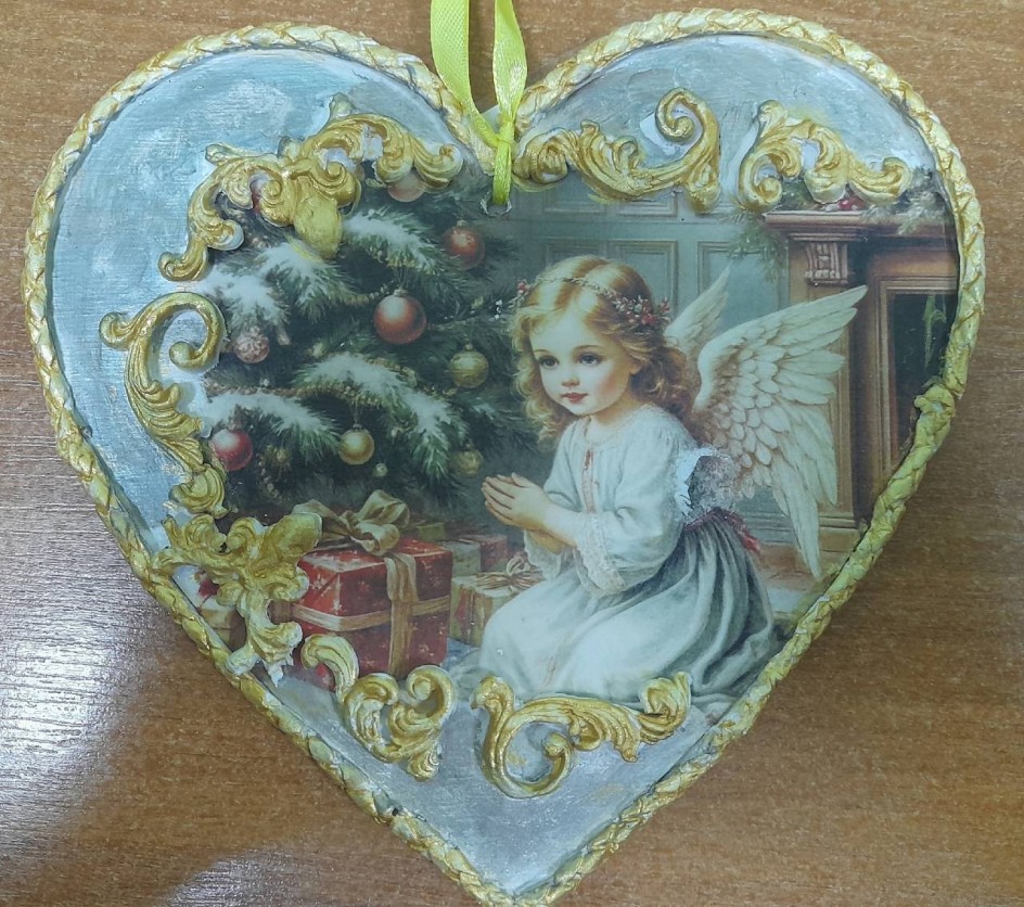 Ёлочная игрушка в стиле XIX века