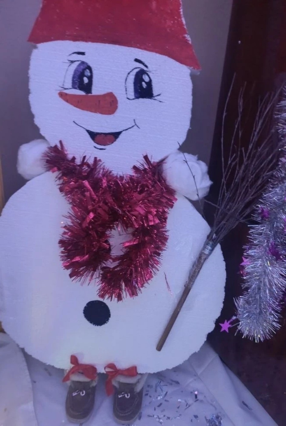 Веселый снеговик