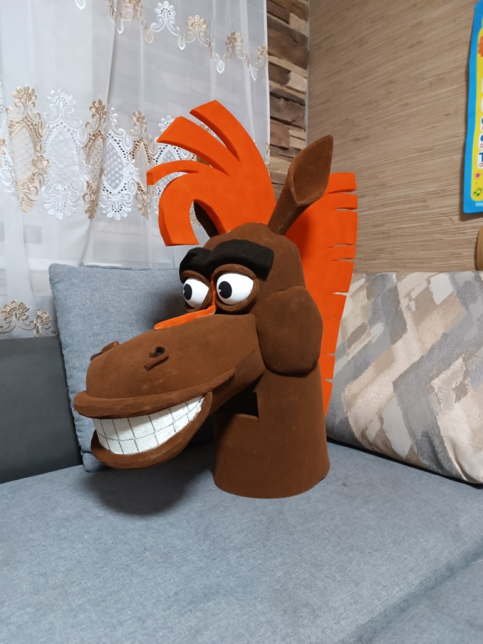 Конь Юлий (голова для ростовой куклы)