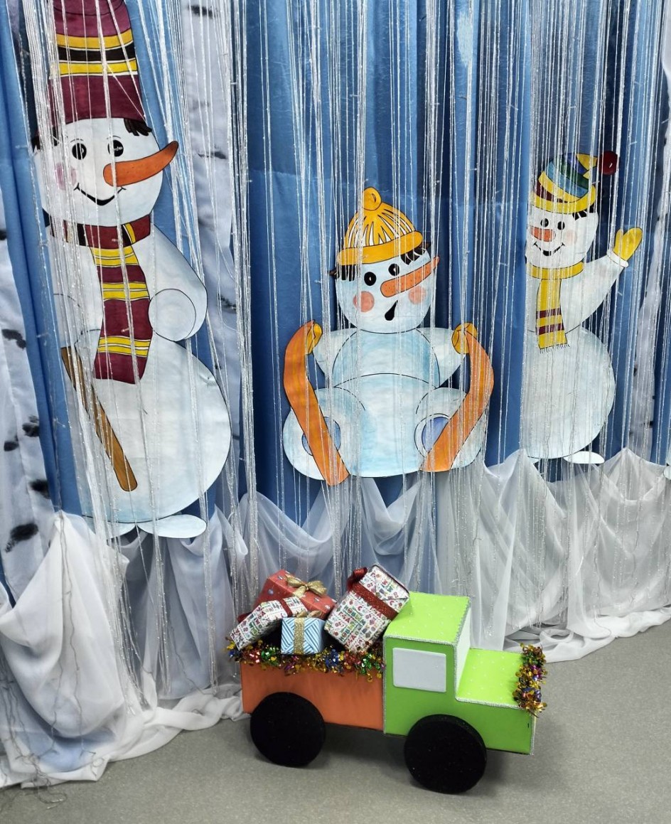 МКДОУ "Большемуртинский детский сад №3",младший воспитатель