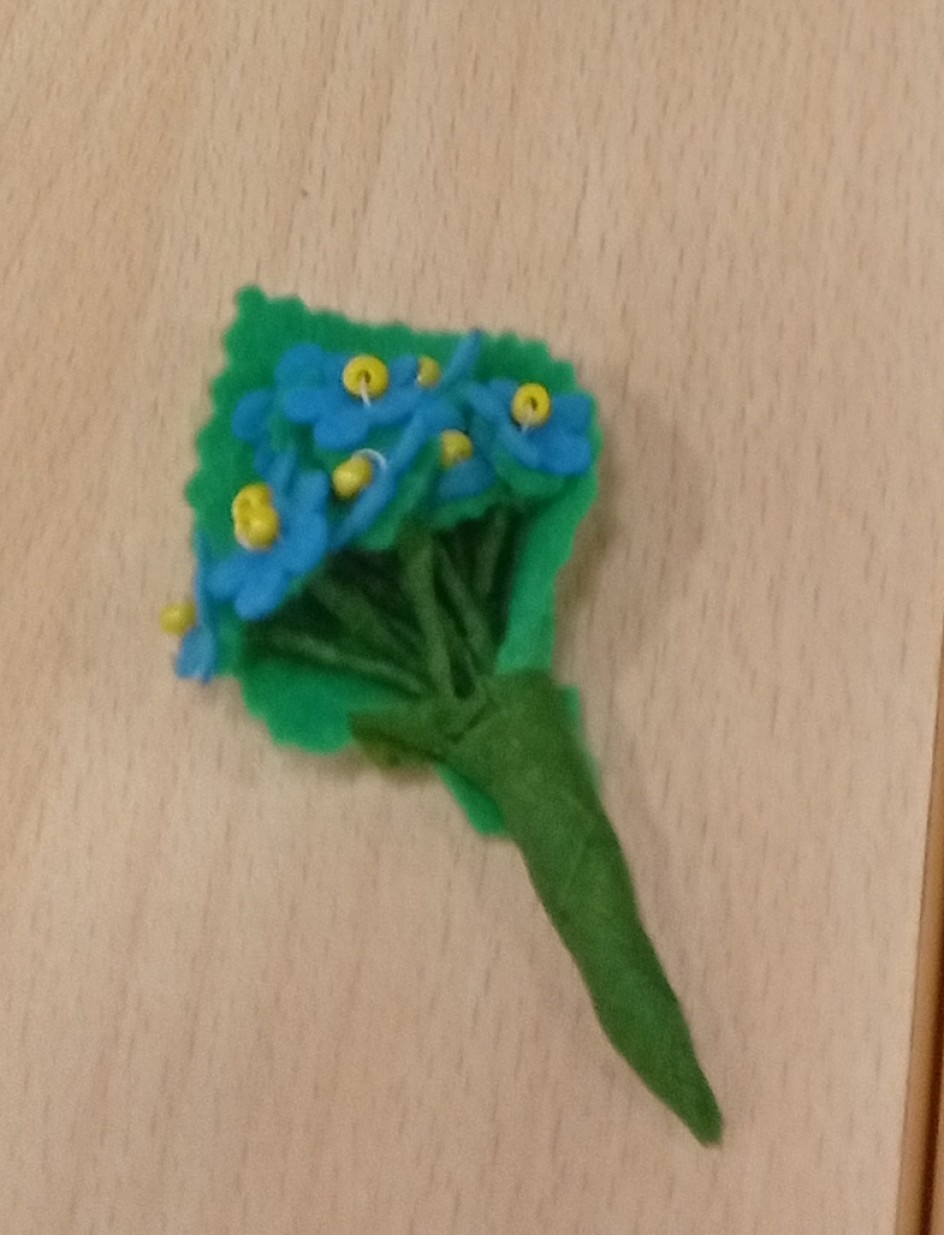 Брошь "Букет незабудок"