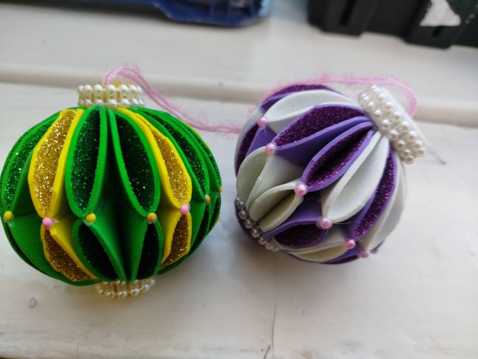 Ёлочные игрушки