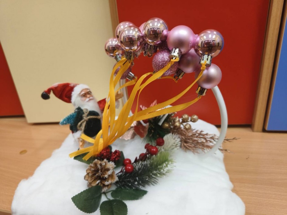 "Дед Мороз в розовой зимней сказке"