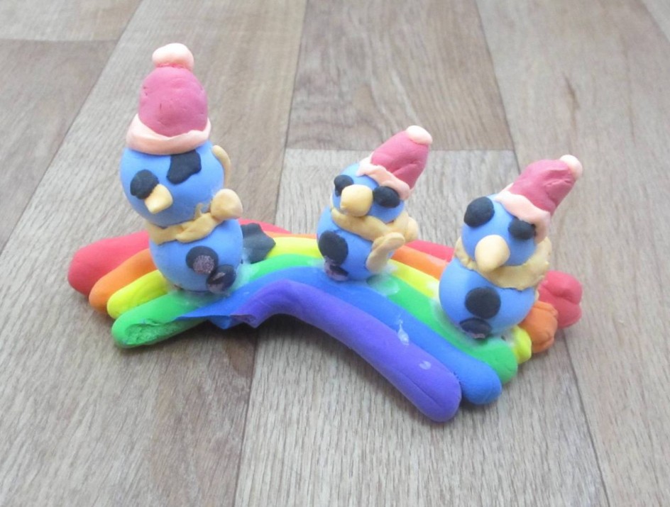 Снеговики на радуге