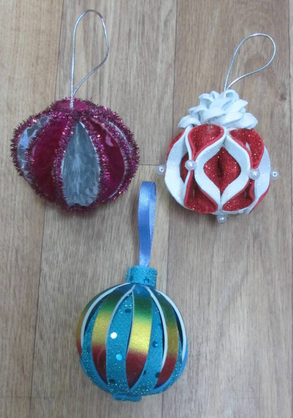 Елочные шары