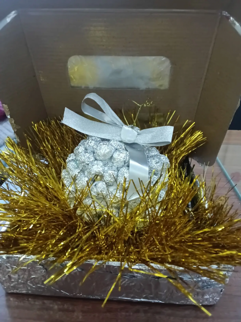 Шишка на елку