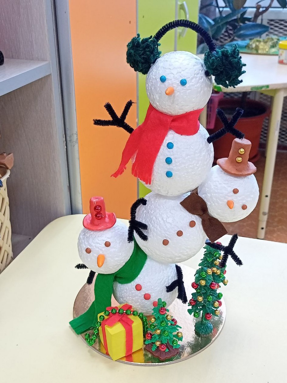 "Снеговики непоседы"