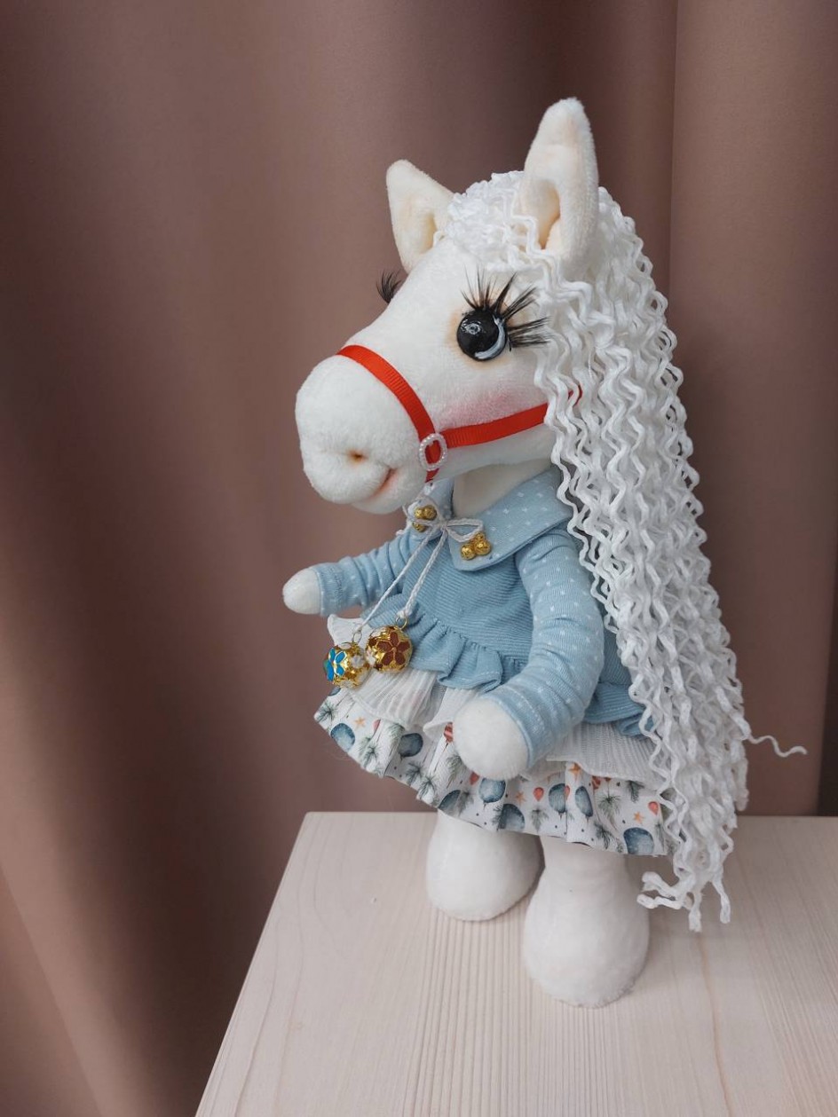 Лошадка Лея