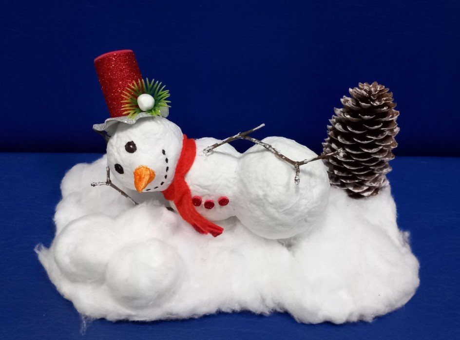 Композиция "Снеговик на отдыхе"