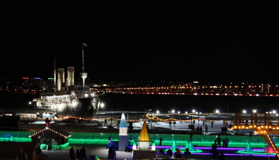 На городском катке.