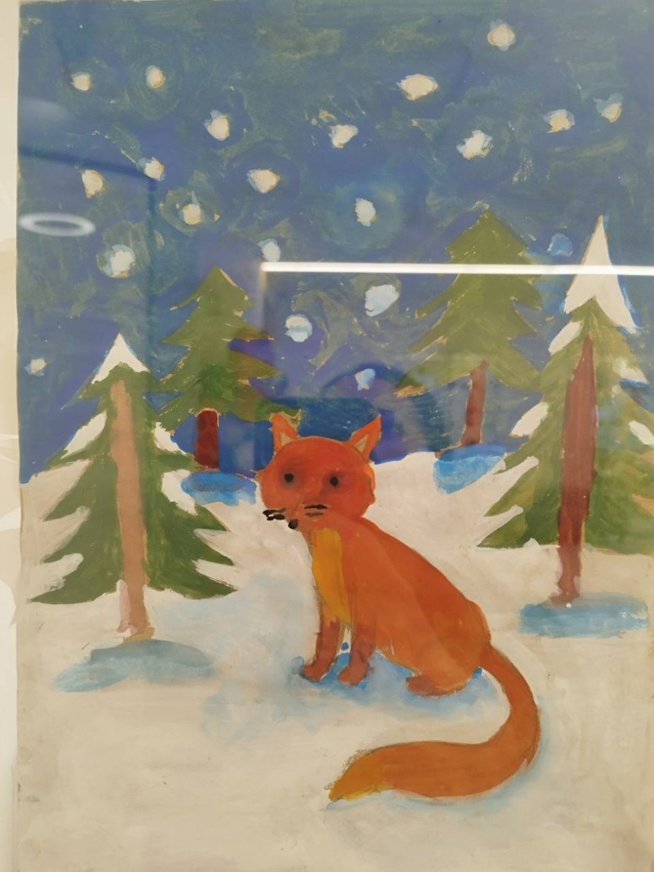 Лиса зимой в лесу