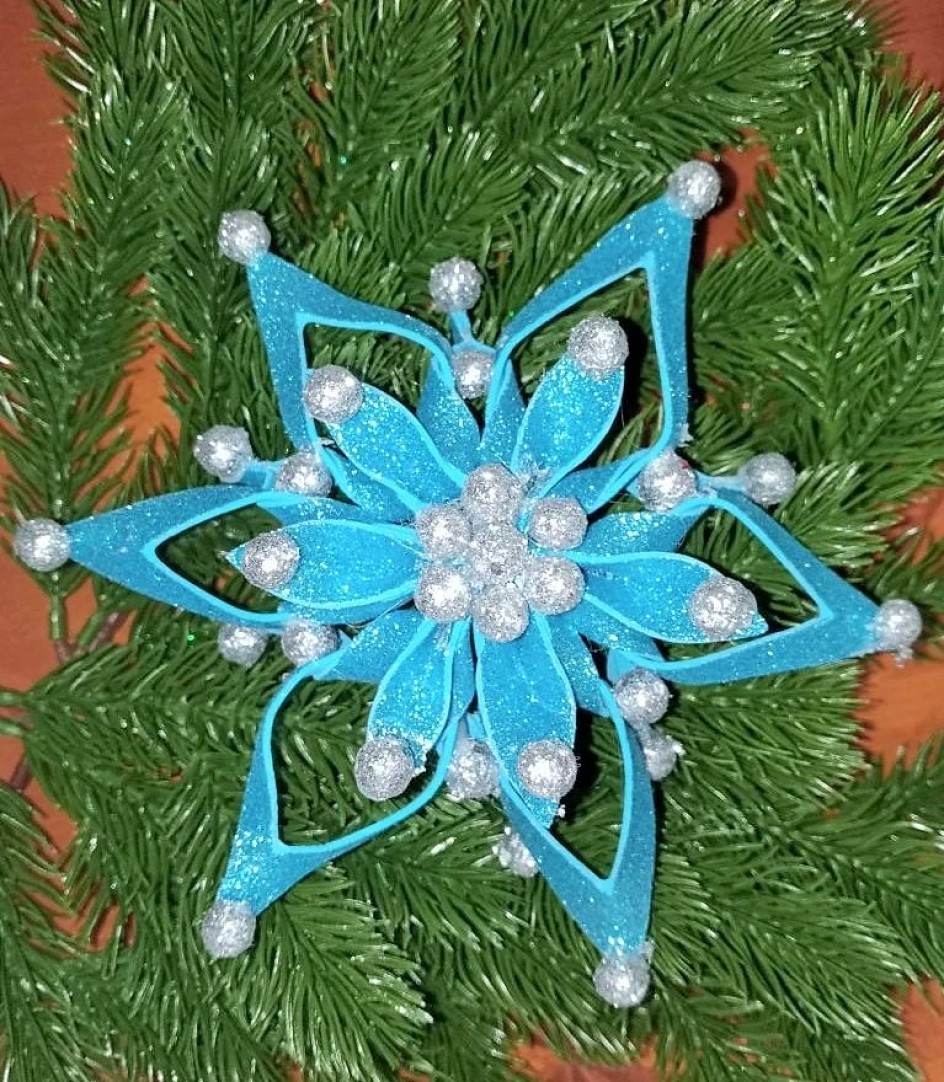 Поделка - снежинка "Кристальное чудо!"