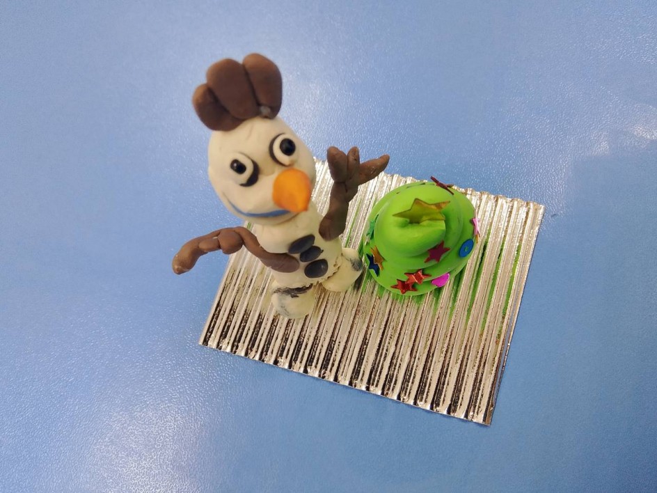 "Олафёнок ждёт новый год"